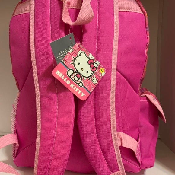 2013 HELLO KITTY BACKPACK - Picture 6 of 8